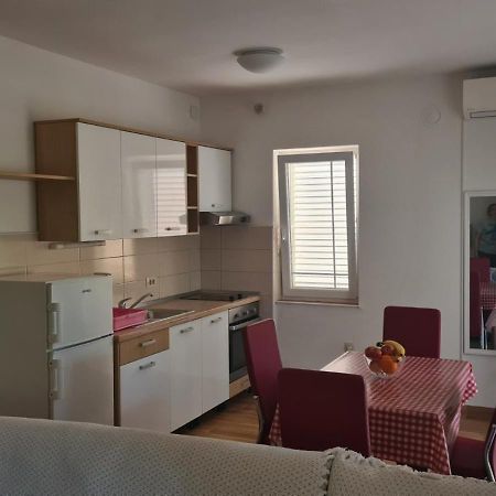 Apartments Ivanovski Rab Town Ngoại thất bức ảnh
