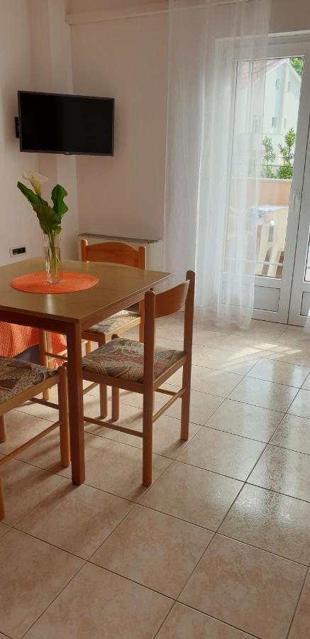 Apartments Ivanovski Rab Town Ngoại thất bức ảnh