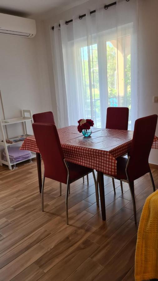 Apartments Ivanovski Rab Town Ngoại thất bức ảnh