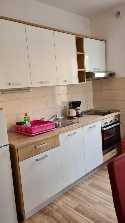 Apartments Ivanovski Rab Town Ngoại thất bức ảnh
