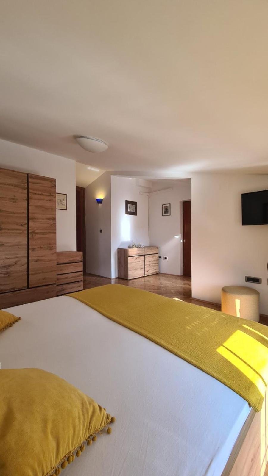 Apartments Ivanovski Rab Town Ngoại thất bức ảnh