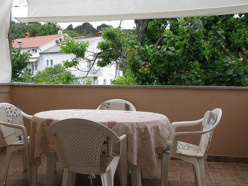 Apartments Ivanovski Rab Town Ngoại thất bức ảnh
